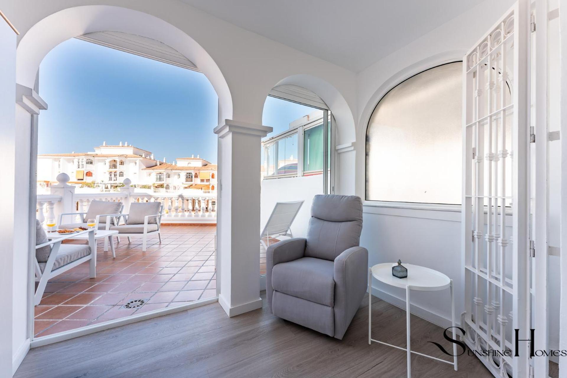 Fancy 2br Retreat Pool Parking, Wonderful Views Appartement